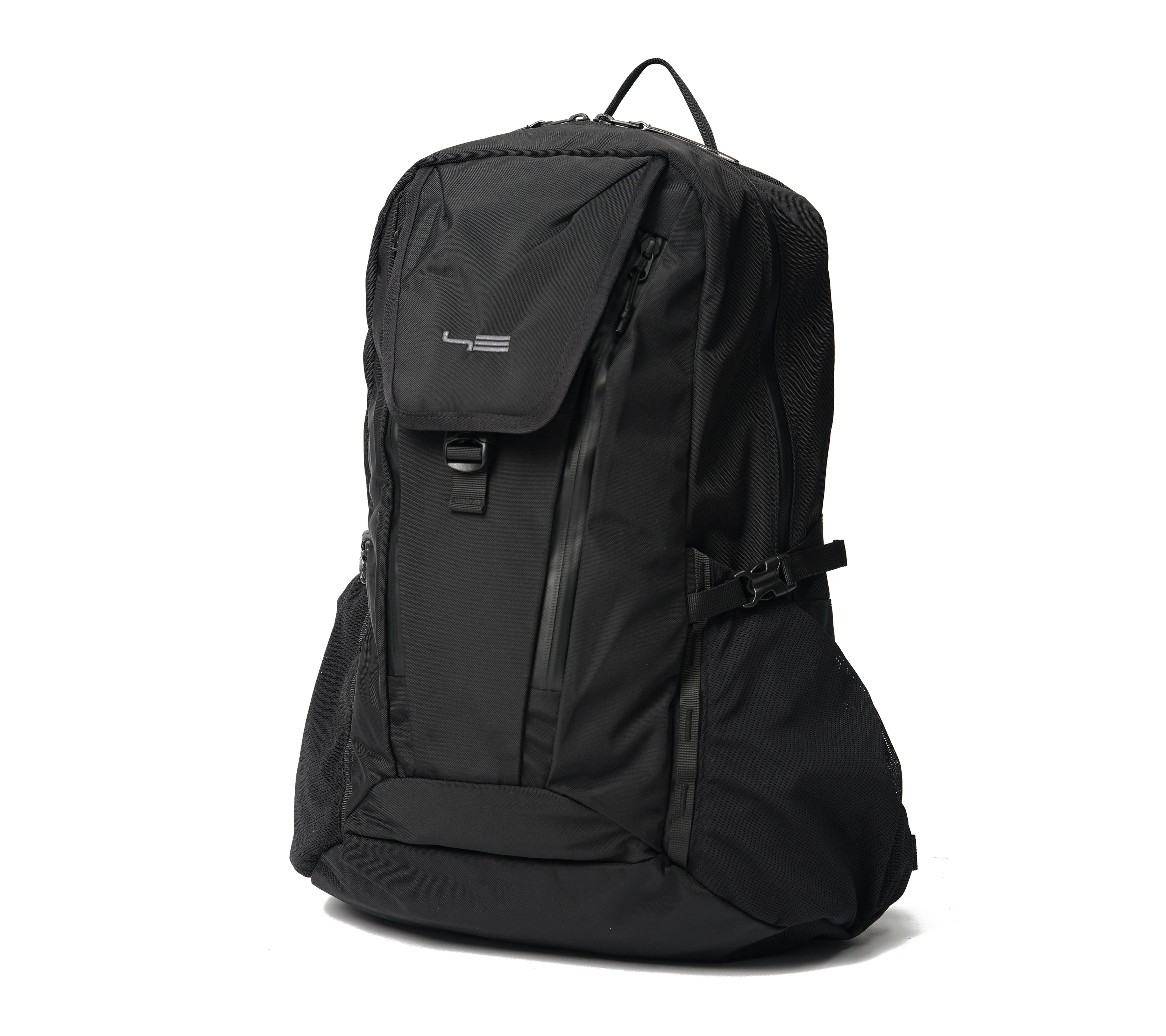 ST26 | TRAVEL BACKPACK