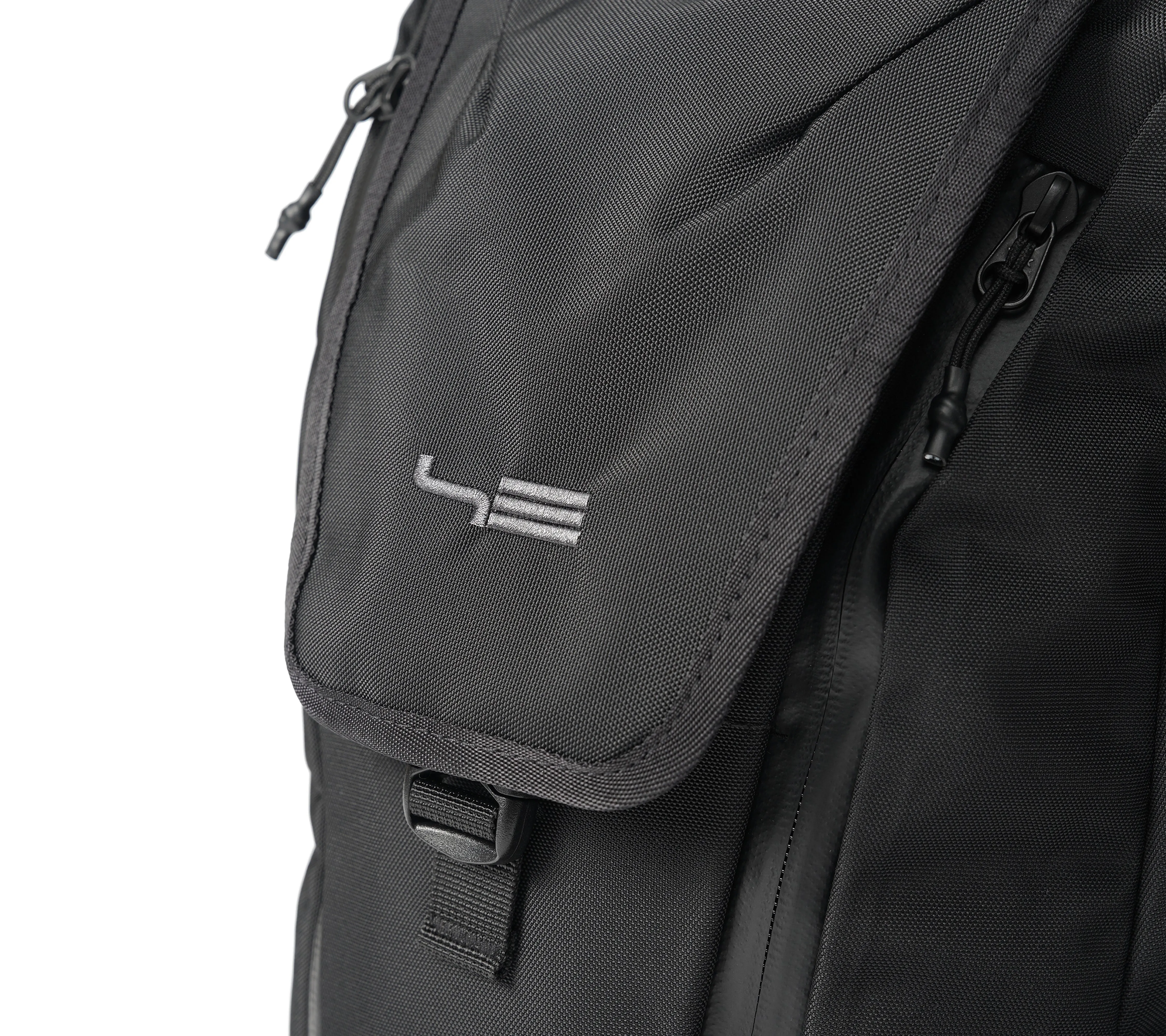 ST26 | TRAVEL BACKPACK
